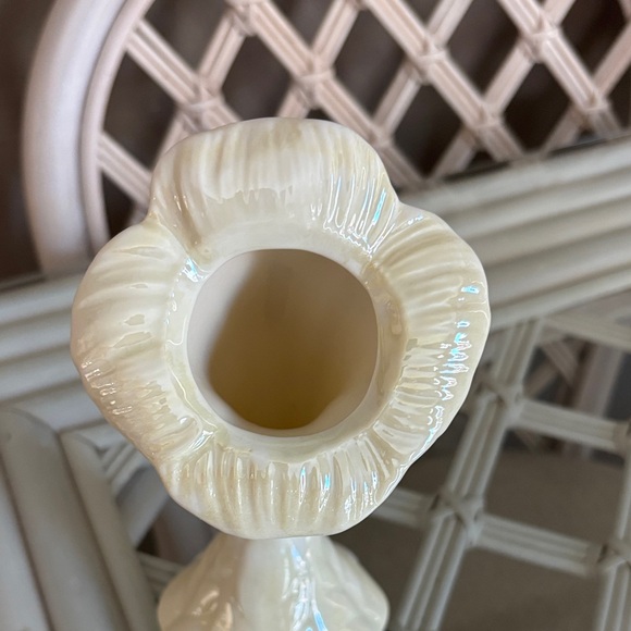 Belleek Trumpet Cream Floral Vase - Picture 8 of 11